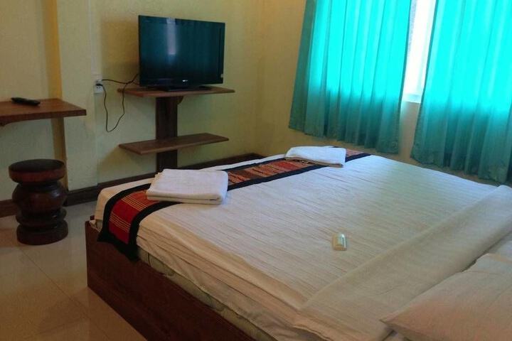 Room 15 of 17