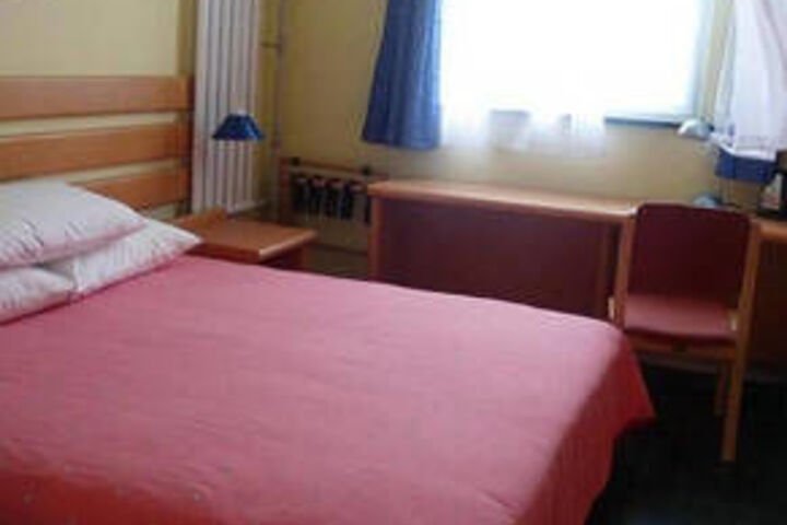 Room 20 of 30