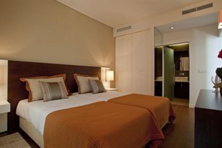 Room 3 of 13