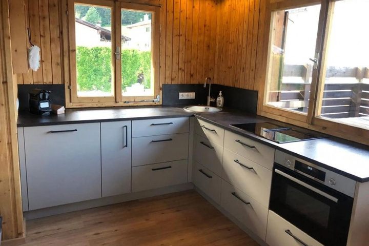 Wooden Holiday Home in Pill With Terrace