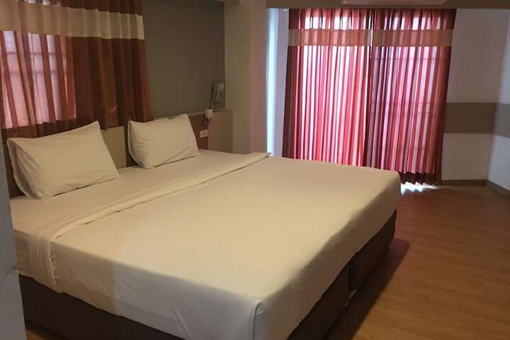 Room 16 of 56