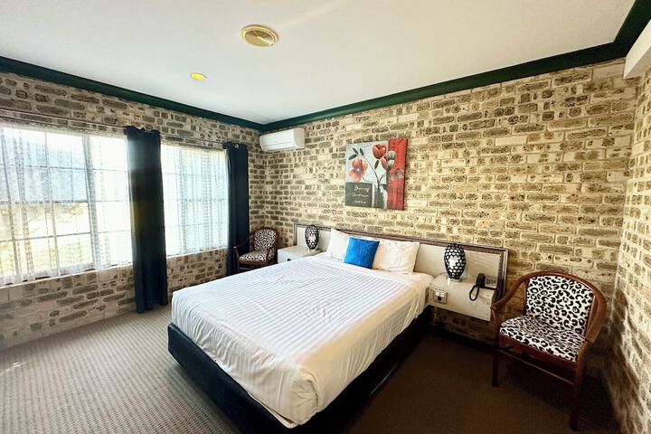 Room 22 of 113