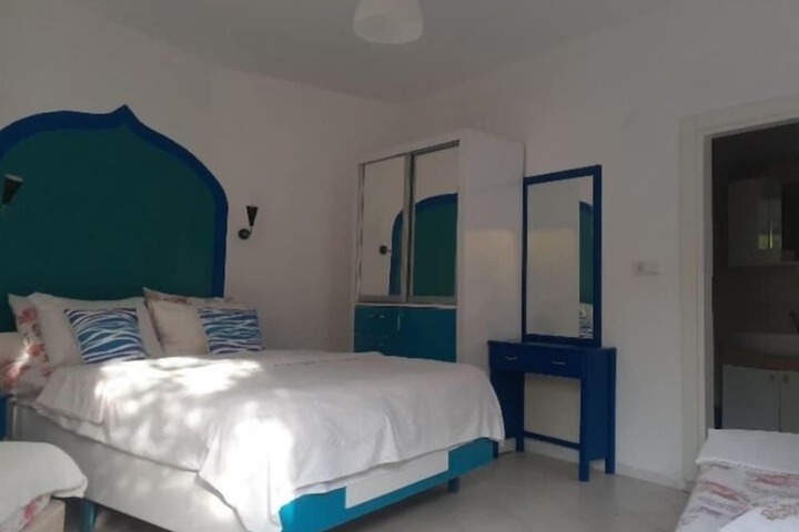 Room 29 of 144