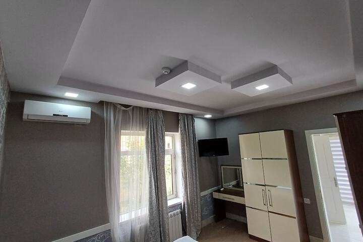 Room 15 of 31