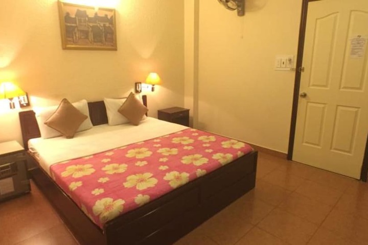 Room 11 of 43