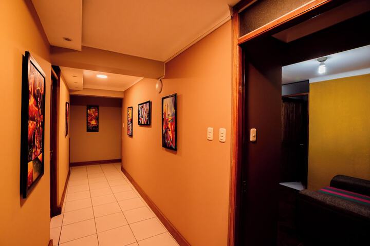 Ballroom/Hall 78 of 96