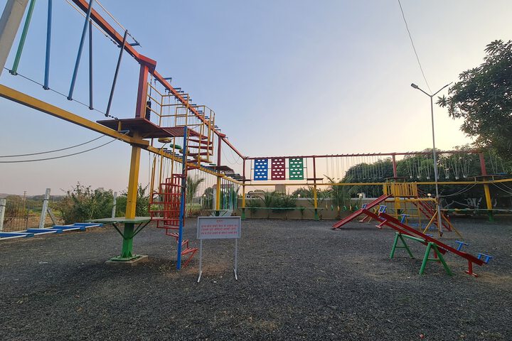 Shree Murlidhar Farm and resort in Mendarda