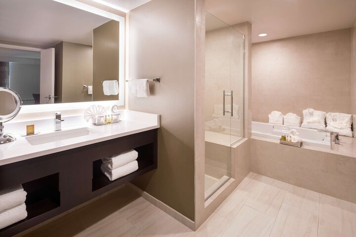 Bathroom shower
