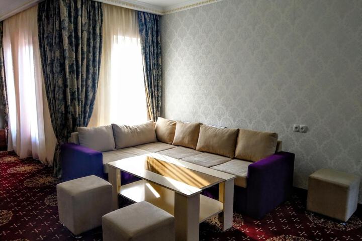 Room 20 of 32