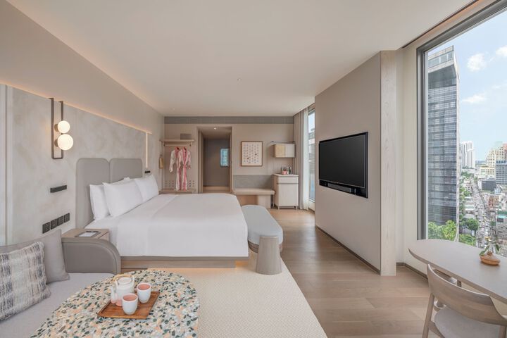 Room 25 of 107
