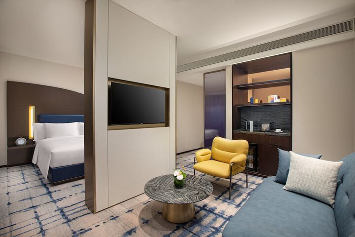 Room 12 of 110