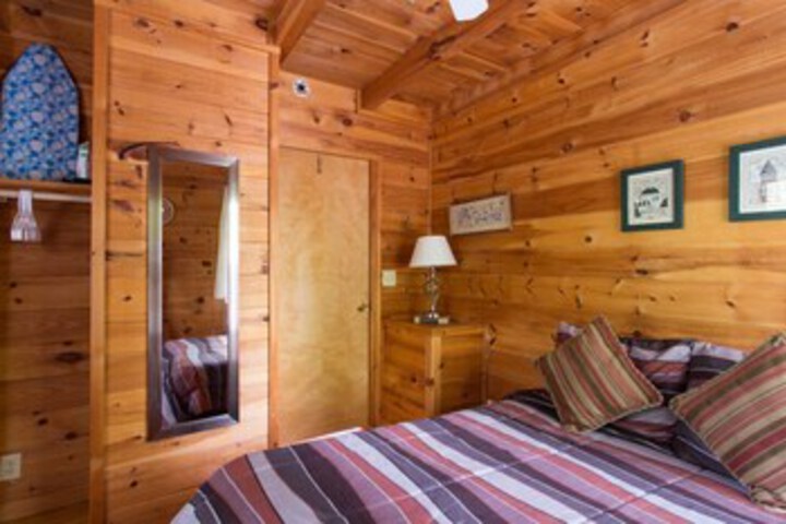 Room 2 of 73