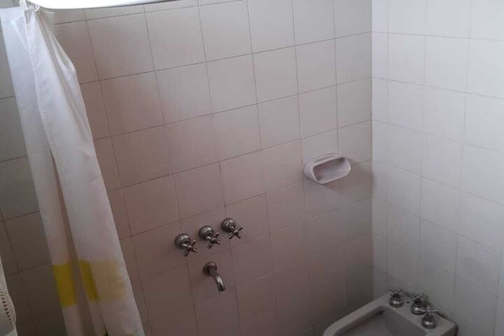 Room 15 of 25