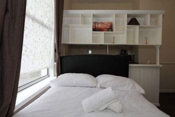 Room 18 of 21