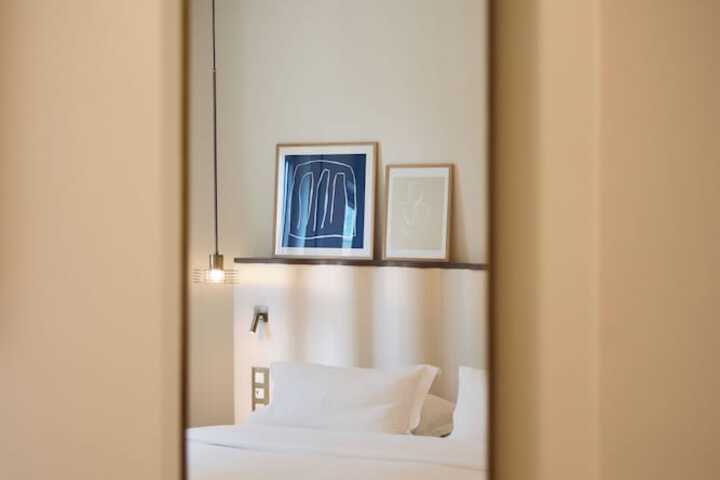 Room 47 of 110