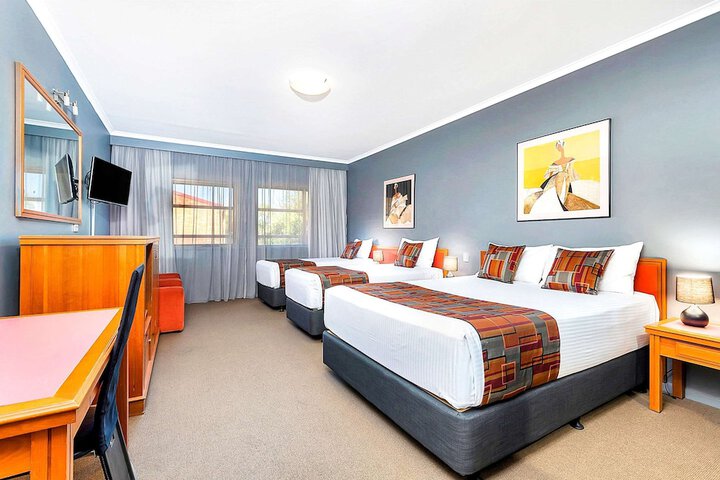 Room 5 of 28