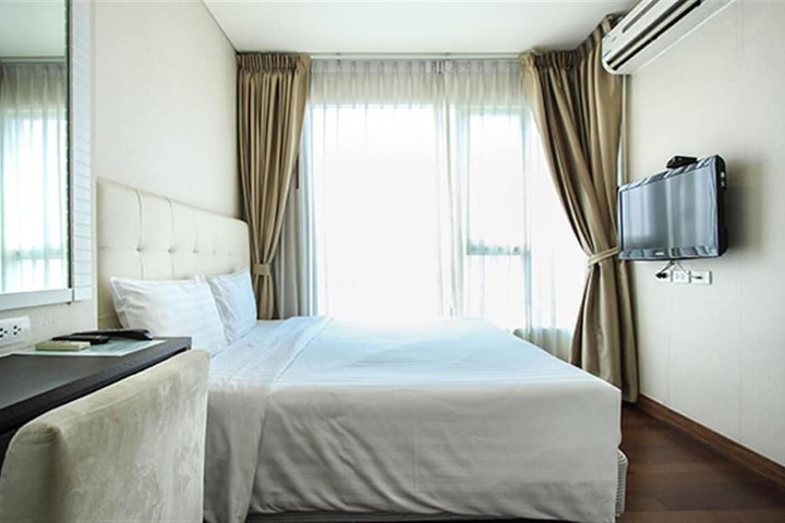 Room 8 of 22
