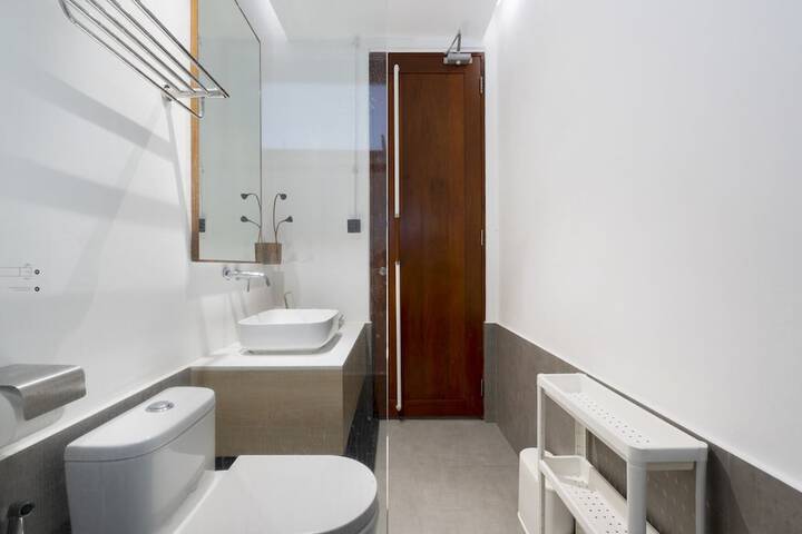 Room 127 of 219
