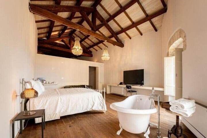 Room 10 of 58