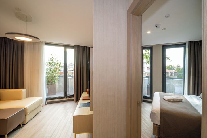 Room 54 of 170