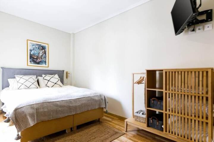 Room 3 of 17