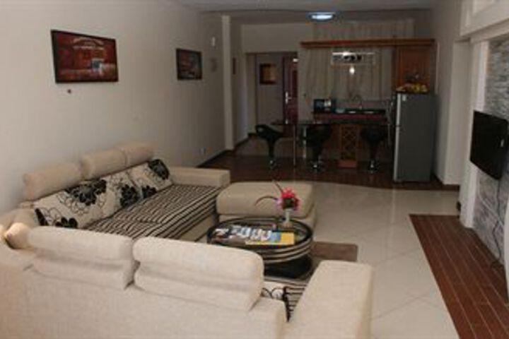 Room 14 of 32