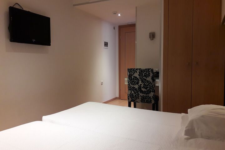 Room 21 of 44