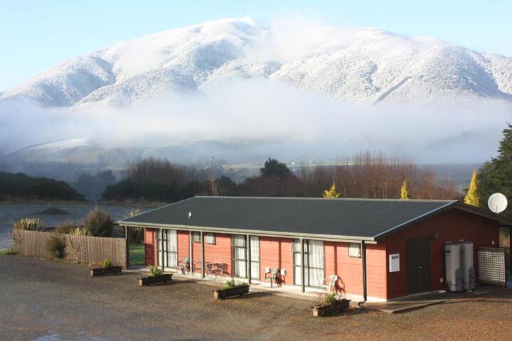 Image of Owen River Tavern & Motels