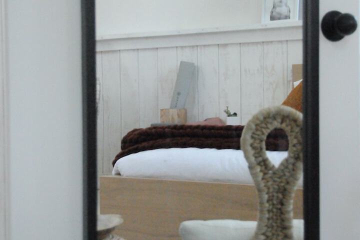 Room 157 of 230