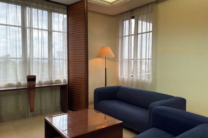 Room 34 of 61