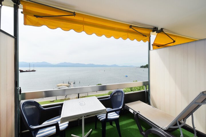 Terrace/Patio 27 of 57