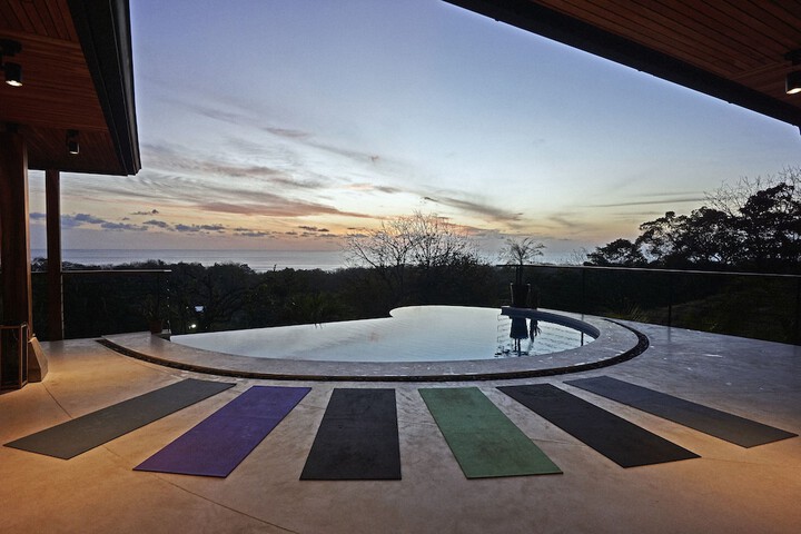 Pool 240 of 294