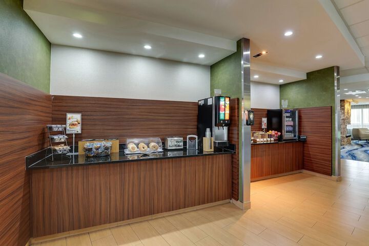 Breakfast/Coffee Service 37 of 44