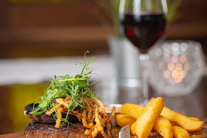 Dining Photos