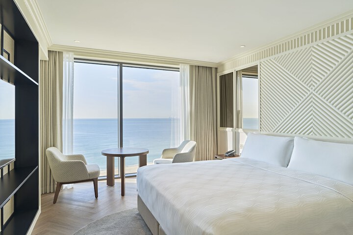 Room 15 of 86