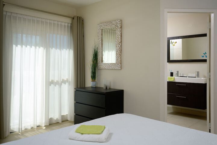 Room 5 of 61