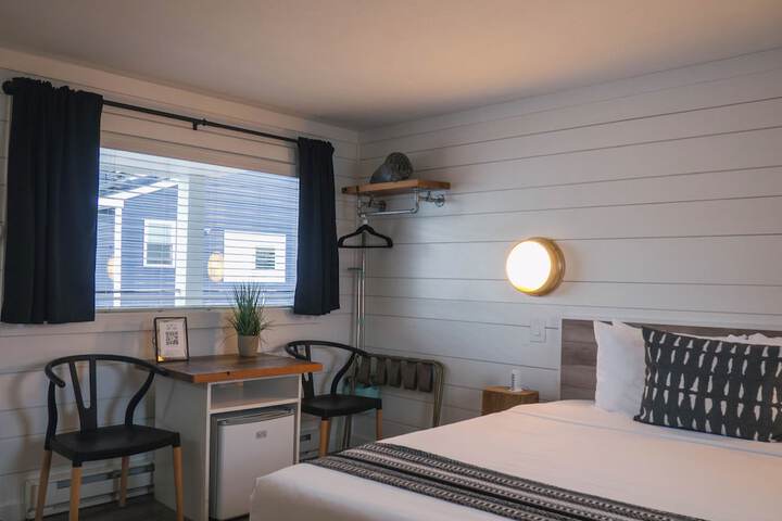 Room 11 of 31