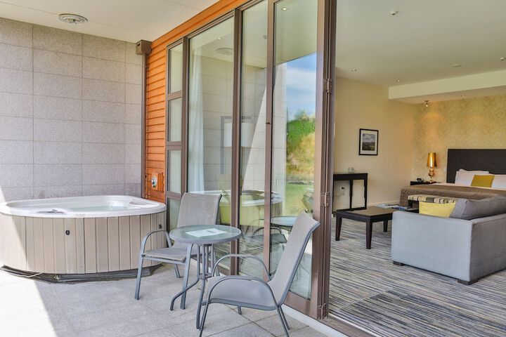 Terrace/Patio 17 of 47