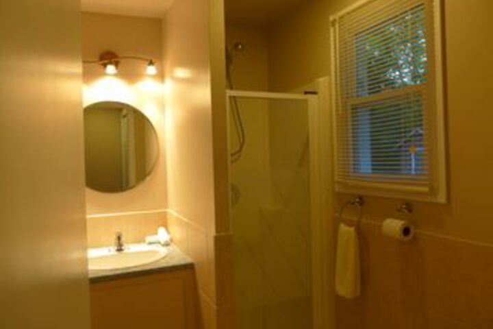 Room 4 of 42