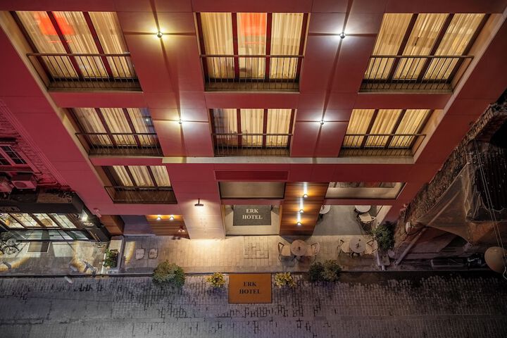 Hotel 110 of 112