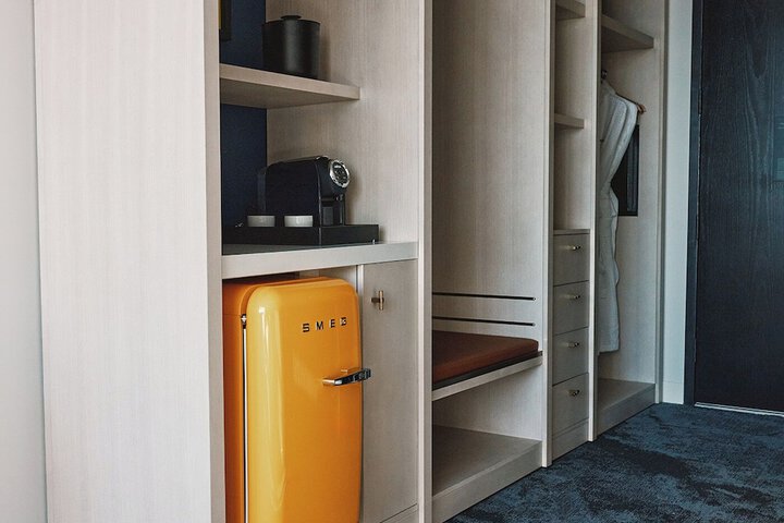 Room 30 of 62