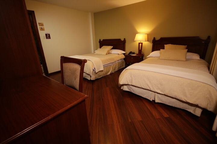 Room 9 of 50