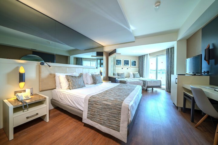 Room 36 of 89