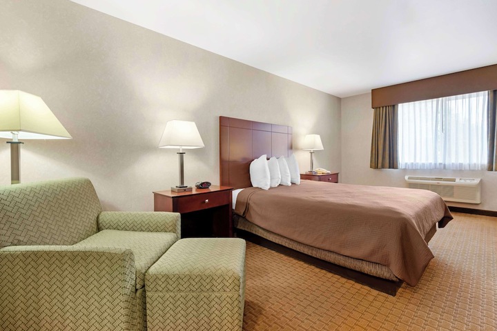 Room 5 of 36