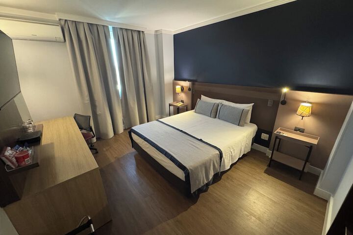 Room 19 of 42