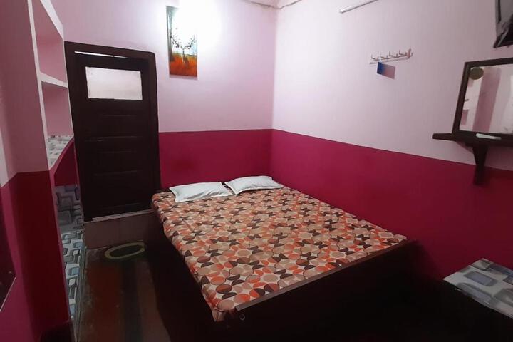Call on 79031-58122 for booking-Rupak Rest house Near Temple only 2 min walking distance