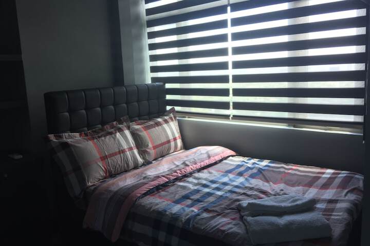 Room 27 of 90
