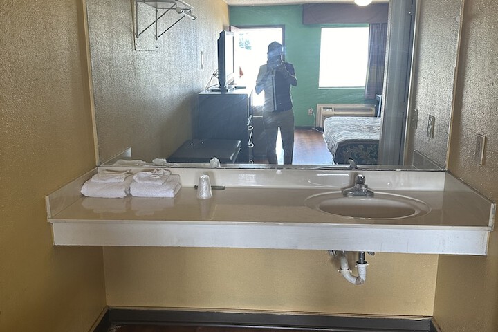 Room 12 of 13