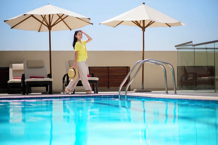Hotel Pool