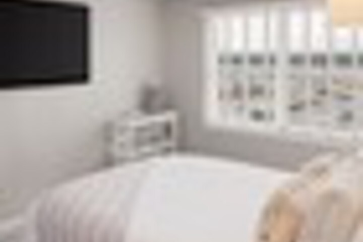 Room 50 of 111